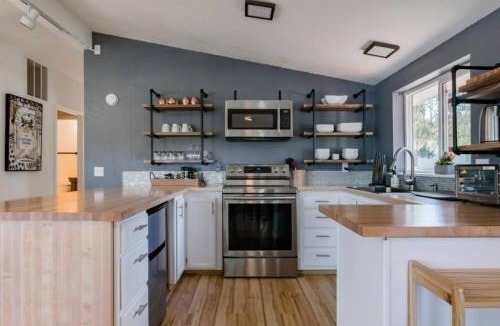 Coos Bay House | Crown Point Hideaway