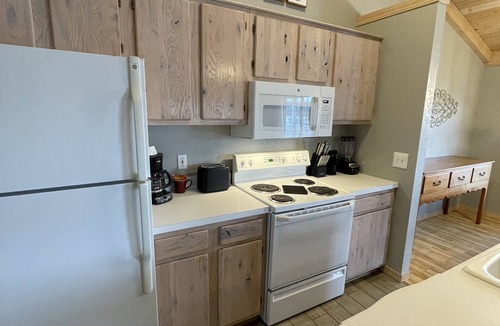 Horseshoe Bend Hotel | Crown Point Resort