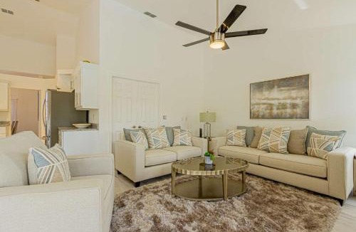 Crown Pointe House | Crown Pointe- Lochwood Ct.