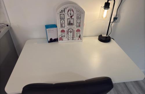 Cray Valley West Apartment | Crown's Court