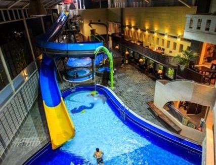 Tulungagung Hotel | Crown Victoria Hotel Tulungagung