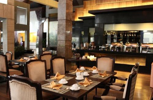 Tulungagung Hotel | Crown Victoria Hotel Tulungagung