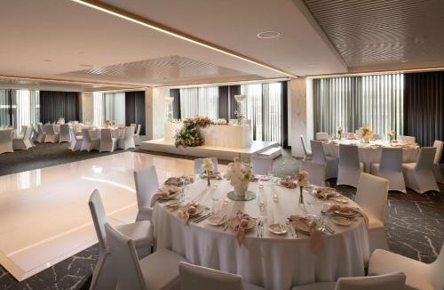 Adelaide Central Business District Hotel | Crowne Plaza Adelaide by IHG