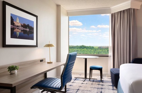 Greenbelt Hotel | Crowne Plaza College Park - Washington DC by IHG