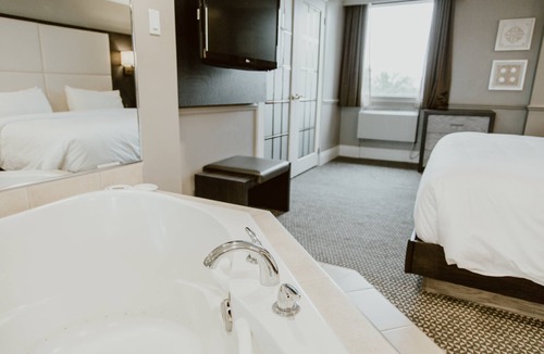 Downtown Hotel | Crowne Plaza Fredericton-Lord Beaverbrook by IHG
