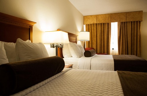 Hickory Hotel | Crowne Plaza Hotel Hickory by IHG