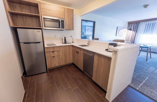The Villages Hotel | Crowne Plaza Houston Galleria Area by IHG