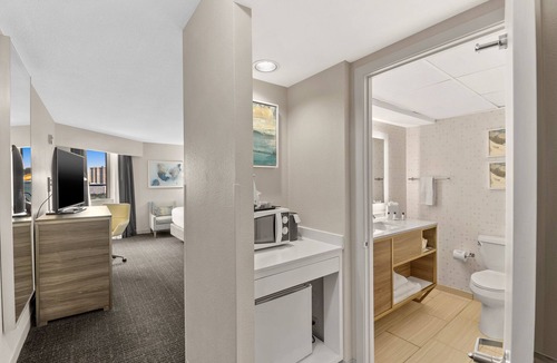 Greenway Plaza-Upper Kirby Hotel | Crowne Plaza Houston Med Ctr-Galleria Area by IHG