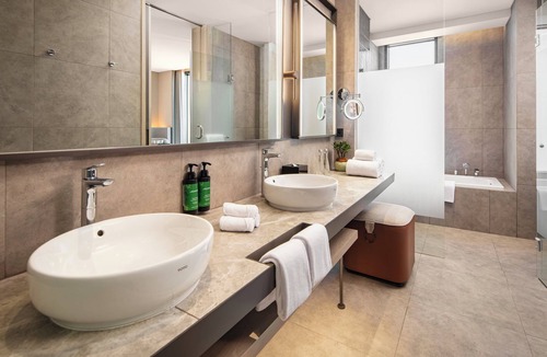 Labuan Bajo Hotel | Crowne Plaza Labuan Bajo by IHG