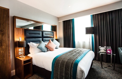 Leeds Hotel | Crowne Plaza Leeds by IHG