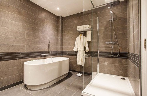 Leeds Hotel | Crowne Plaza Leeds by IHG