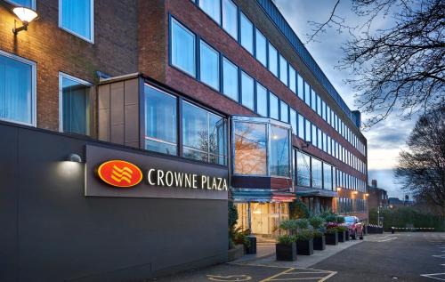 Hanger Hill Hotel | Crowne Plaza London Ealing by IHG