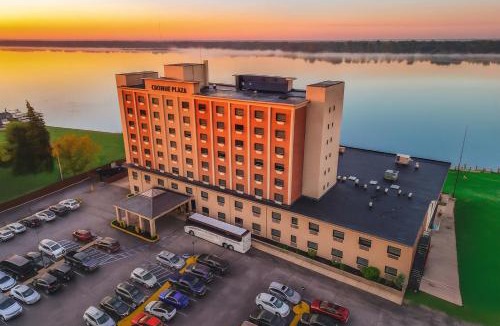 Niagara Falls Hotel | Crowne Plaza Niagara Falls NY - Riverside by IHG