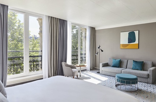 Quartier de la Folie-Mericourt Hotel | Crowne Plaza Paris Republique by IHG