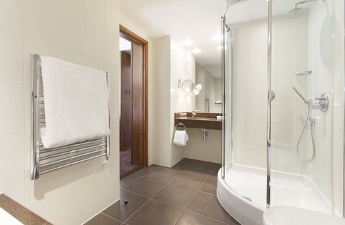 Reading Hotel | Crowne Plaza Reading, an IHG Hotel