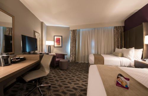 Saddle Brook Hotel | Crowne Plaza Saddle Brook by IHG