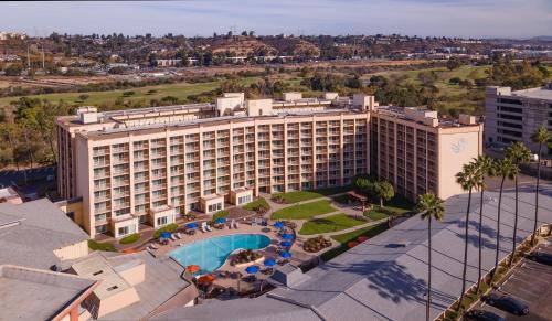 Mission Valley West Resort | Crowne Plaza San Diego - Mission Valley by IHG