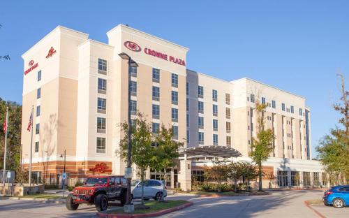 Shenandoah Hotel | Crowne Plaza SHENANDOAH - WOODLANDS AREA by IHG