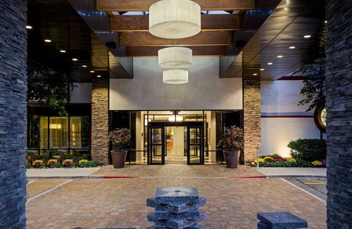 Montebello Hotel | Crowne Plaza Suffern - Mahwah by IHG