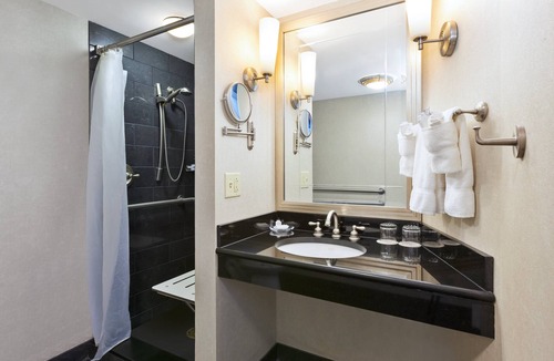 Downtown Syracuse Hotel | Crowne Plaza Syracuse, an IHG Hotel