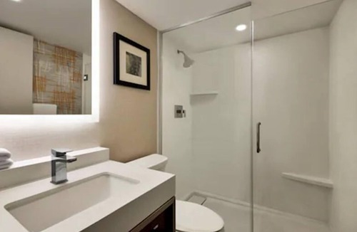 Etobicoke Hotel | Crowne Plaza Toronto Airport by IHG