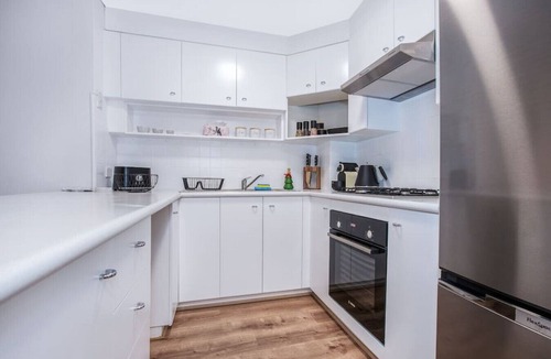 Crows Nest Apartment | Crows Nest Gem with parking