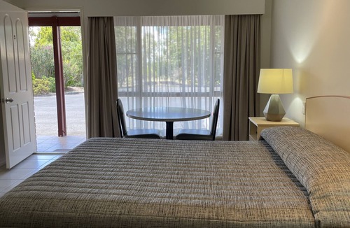 Crows Nest Hotel | Crows Nest Motel