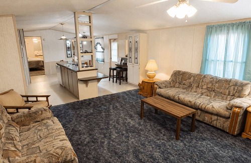 West Tawakoni Cabin | Crows Nest - Our biggest cabin for the whole family!