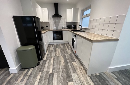 St. Blazey Apartment | Crowsnest Apartment 3