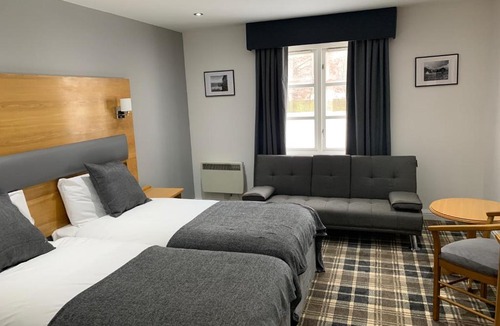 Garnkirk Hotel | Crowwood Hotel and Alba Restaurant