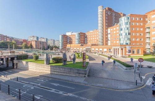 Barakaldo House | Cruces Metro Rooms