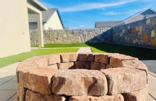 Mesilla Park House | Cruces Oasis | Movie Theater| 3BR