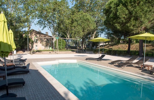 Ouveillan House | Crusade family suite