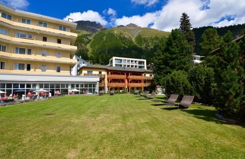 Pontresina Apartment | Cruscheda 26, maisonette with gallery