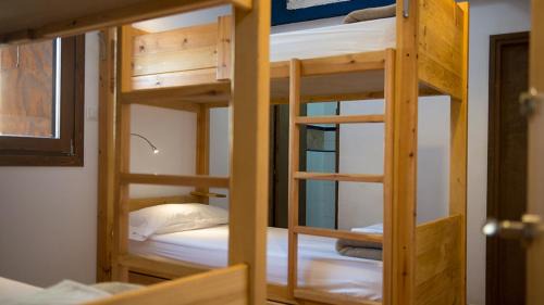 Adahuesca Hostel | Crux Albergue