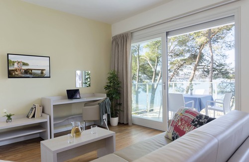 Biograd na Moru Hotel | Crvena Luka Resort