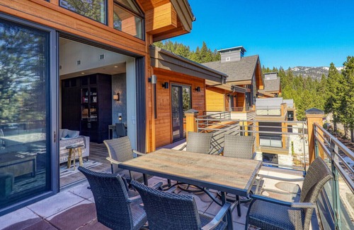 Crystal Bay Condo | Crystal Bay Penthouse 301 | Community Hot Tub | Close to Beaches & Skiing!