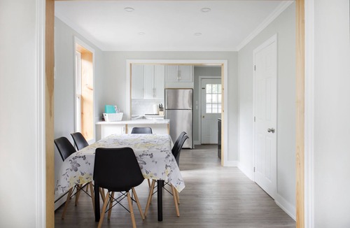 Crystal Beach House | Crystal Beach House-Minutes to the Beach!