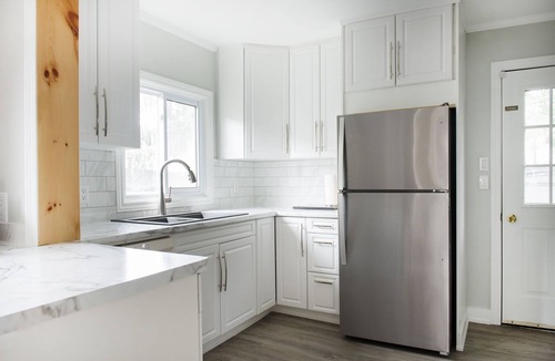 Crystal Beach House | Crystal Beach House-Minutes to the Beach!