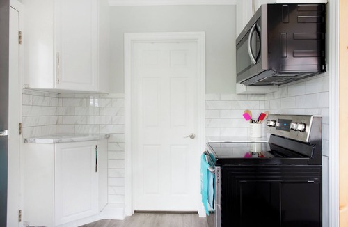 Crystal Beach House | Crystal Beach House-Minutes to the Beach!