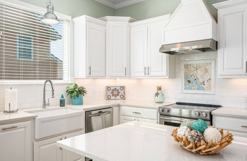 Port Bolivar House | Crystal Breeze - beautiful 3 bdrm, with gulf view - just steps to the beach!