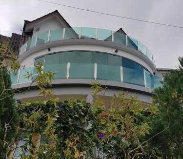 Tanah Rata House | Crystal Cameron Vacation Bungalow