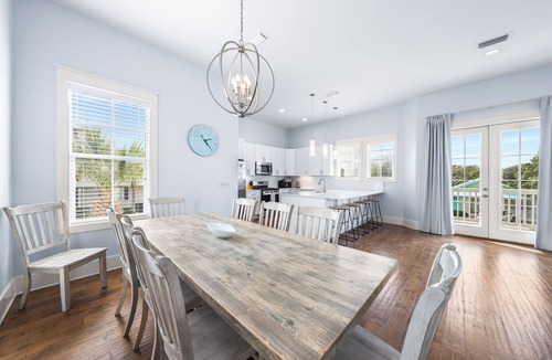 Crystal Shores House | Crystal Castle*5Kings*PrivatePool*Elevator*BeachGear