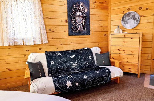 Cornville Cabin | Crystal Chalet Luna Beam