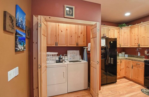 Crystal Bay Condo | Crystal Charm – Amazing 3 BDR Condo Close to Beaches, Casinos, & Skiing!
