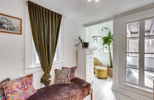 Garrison House | Crystal Cottage Retreat