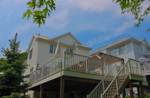 Crystal Beach House | Crystal Cove Cottage - Family friendly, Private beach, Gated community!