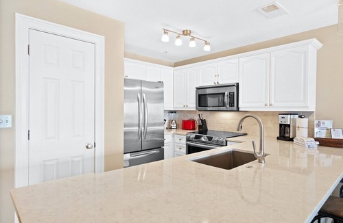 Crystal Beach Condo | Crystal Dunes Beach Resort by Panhandle Getaways