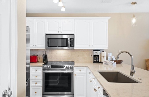 Crystal Beach Condo | Crystal Dunes Beach Resort by Panhandle Getaways