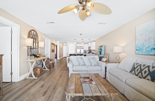 Crystal Beach Condo | Crystal Dunes Beach Resort by Panhandle Getaways